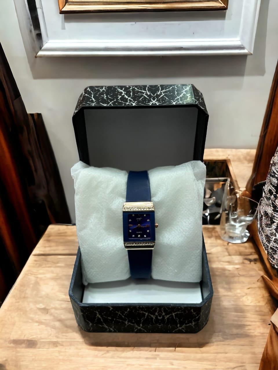 Make Every Minute Stylish โ Blue Quartz Watch for Her