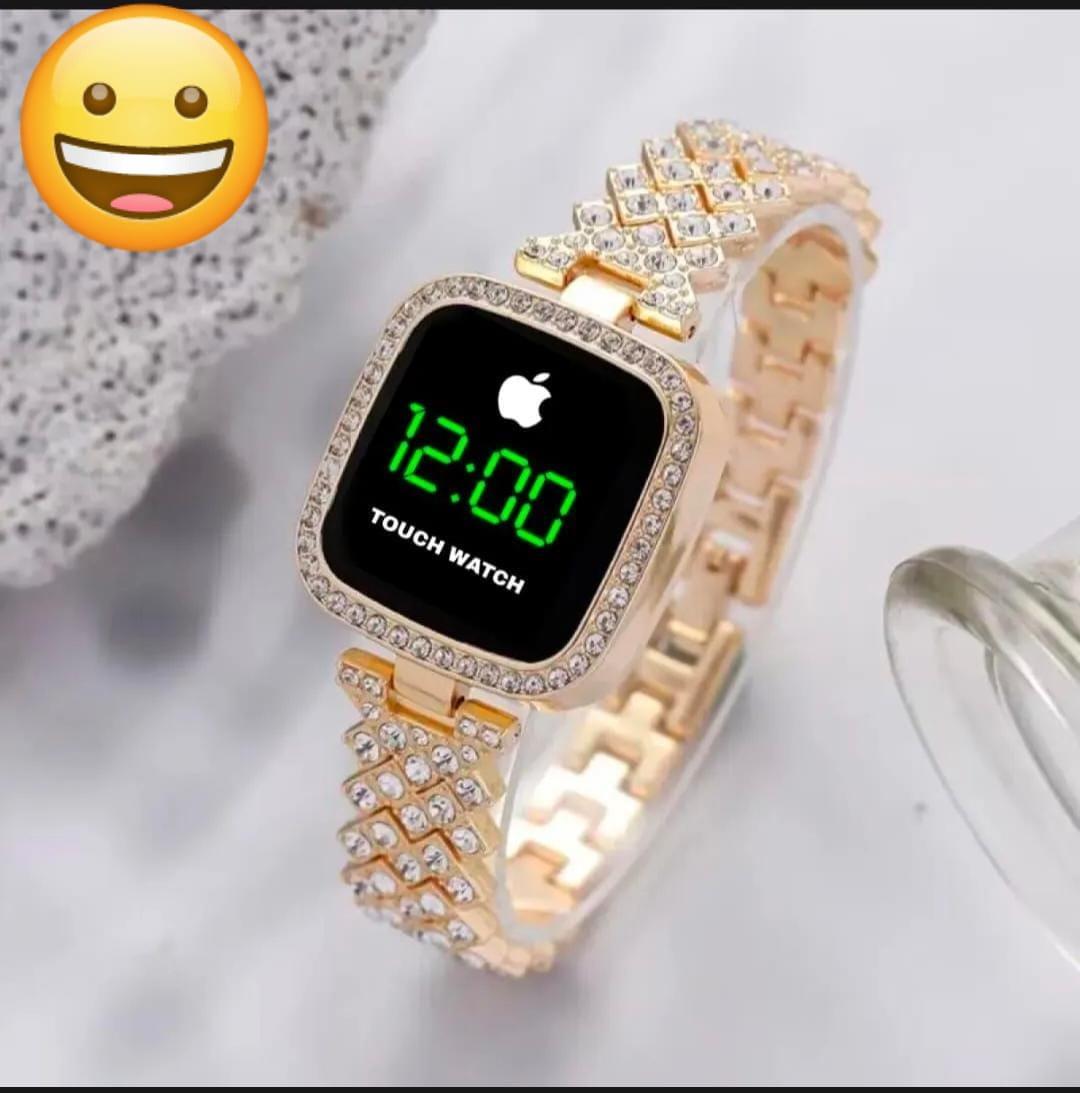 Stylish & Strong – Golden Stainless Steel Analogue Watch for Women