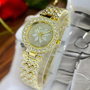 Golden Charm – Stainless Steel Women’s Watch with Textured Strap