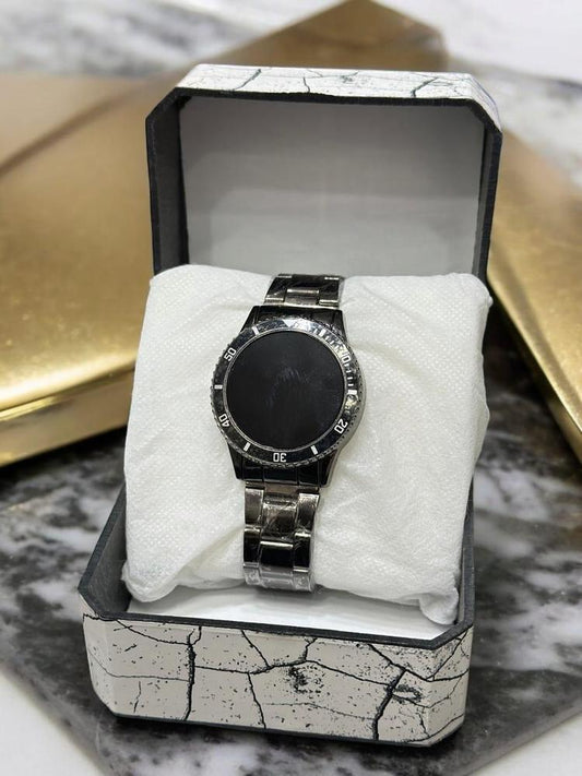 Classic Steel – Men’s Round Dial Chain Strap Watch