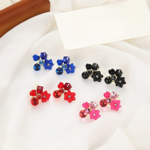 Flower Crystal Korean Earrings – Elegant Women’s Fashion